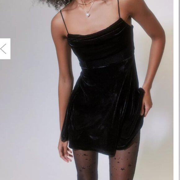 Urban Outfitter Mallory Velvet Mini Dress Size XS Color: Black - Picture 1 of 10